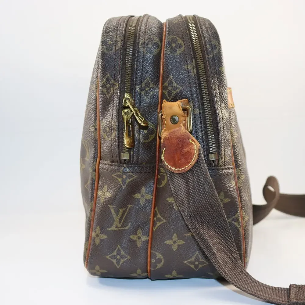 Louis Vuitton Monogram Reporter GM‎ Crossbody Bag – Large Size – Vintage